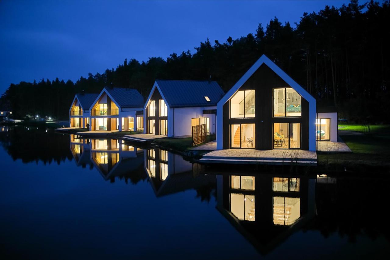 Debowy Dwor Hotell Ruda Rozaniecka Exteriör bild