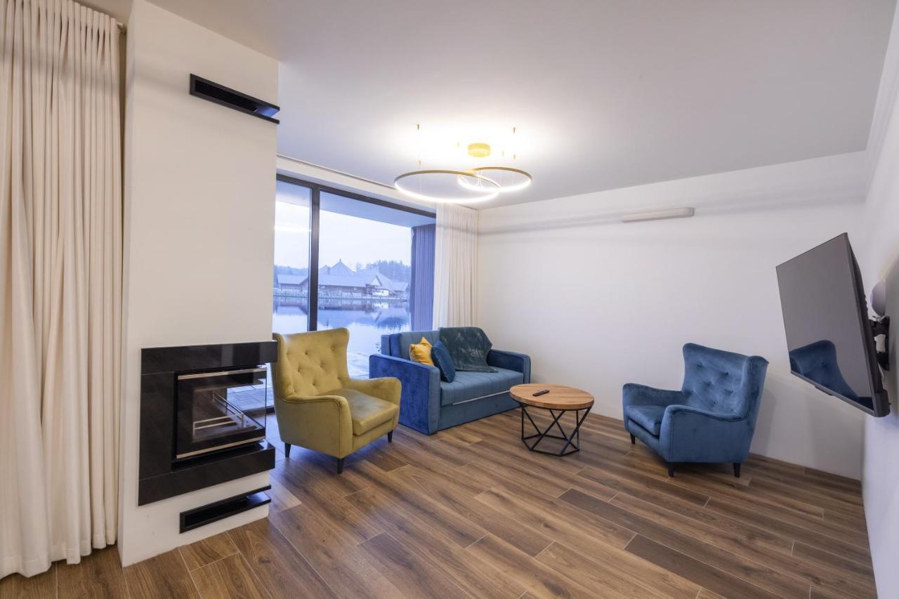 Debowy Dwor Hotell Ruda Rozaniecka Exteriör bild