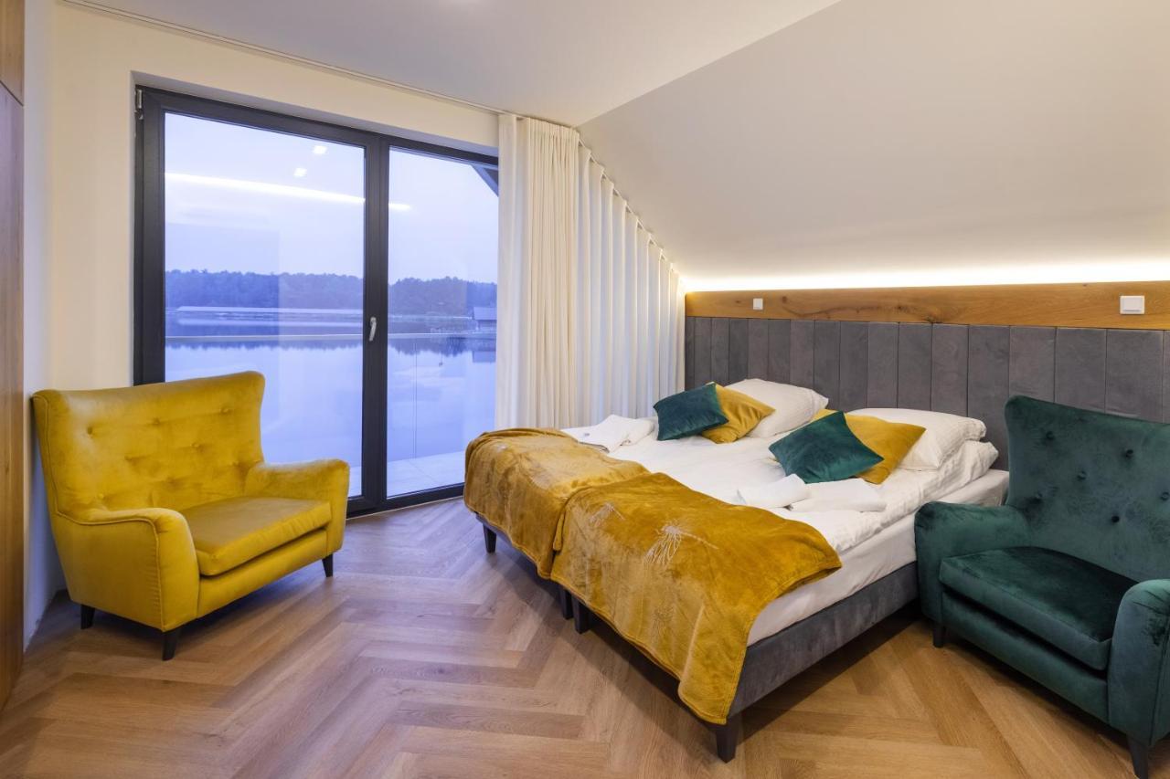 Debowy Dwor Hotell Ruda Rozaniecka Exteriör bild