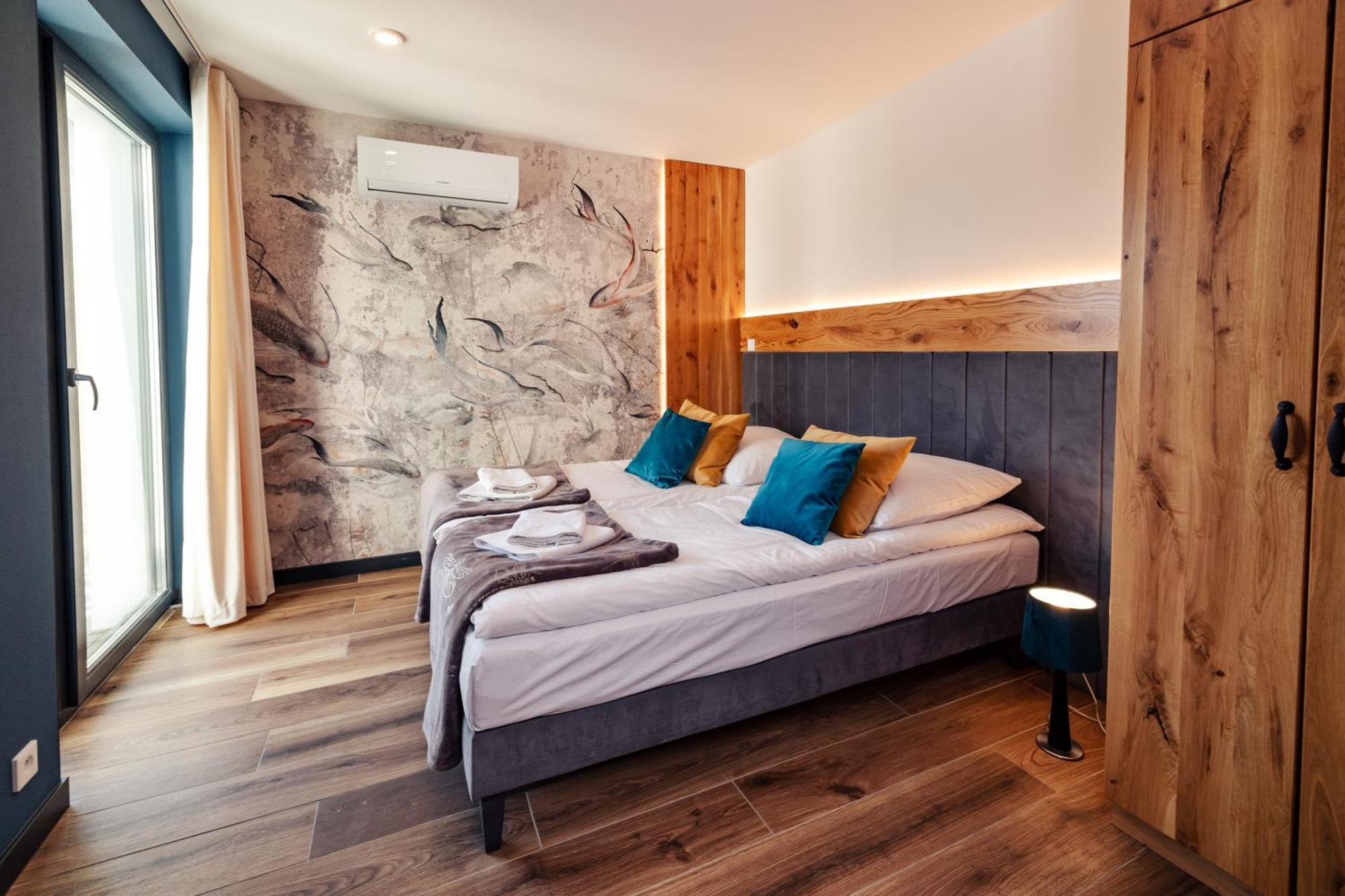 Debowy Dwor Hotell Ruda Rozaniecka Exteriör bild